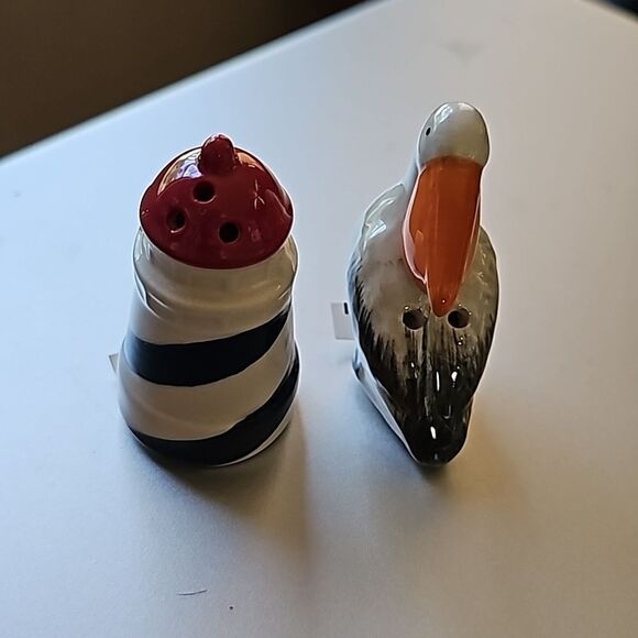 Mini Seaside Pelican and Lighthouse Salt and Pepper Shaker - Picture 3 of 3
